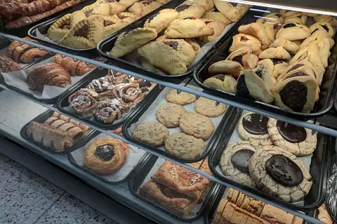 Super Fine Cakes photo 2